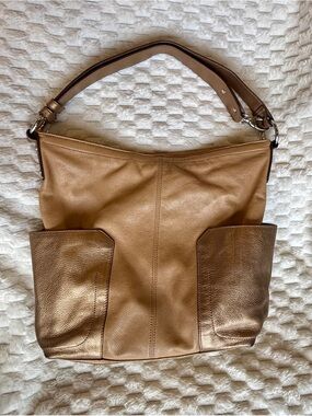 Borsella by HOBO
